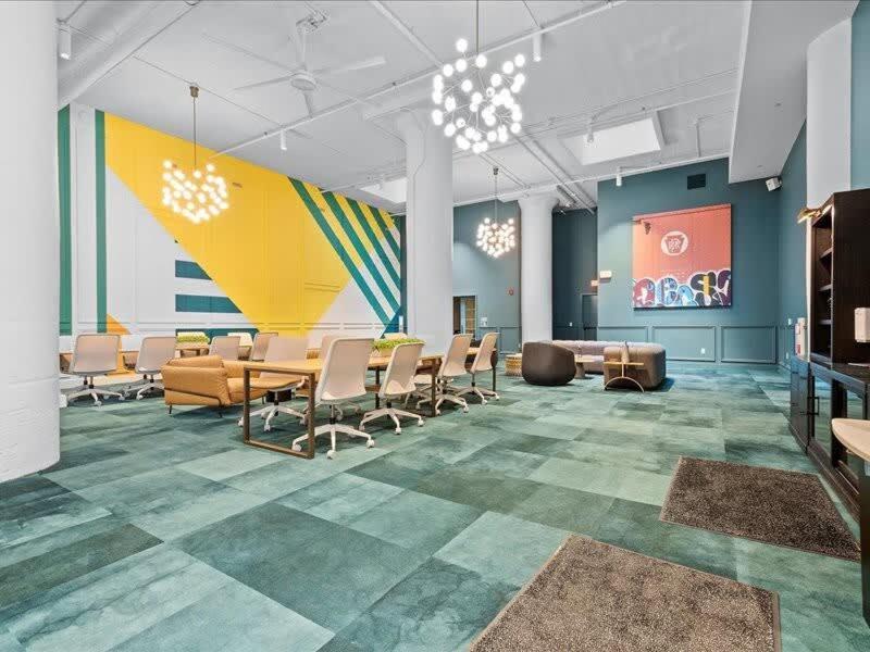 Cozysuites Lavish 1Br, Downtown Питтсбург Экстерьер фото