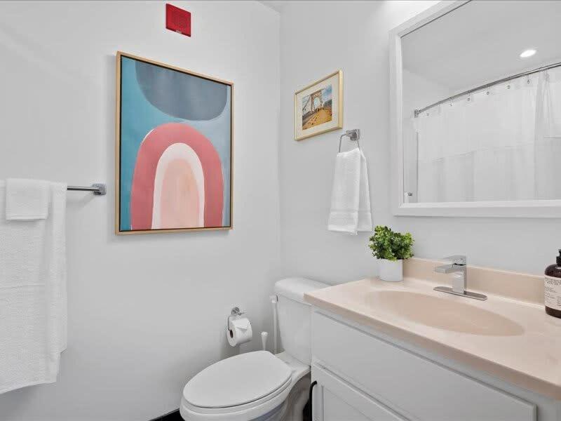 Cozysuites Lavish 1Br, Downtown Питтсбург Экстерьер фото