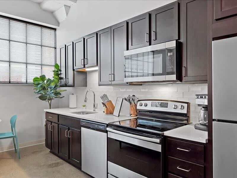 Cozysuites Lavish 1Br, Downtown Питтсбург Экстерьер фото